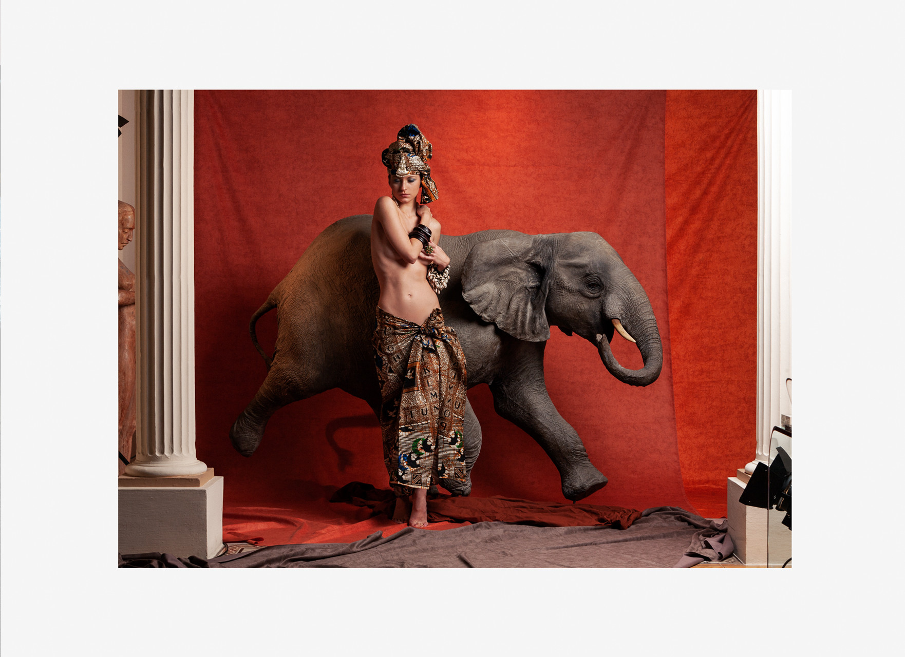 NINA-AND-THE-ELEPHANT-JUANMI-MARQUEZ-1762x1280-1762x1280